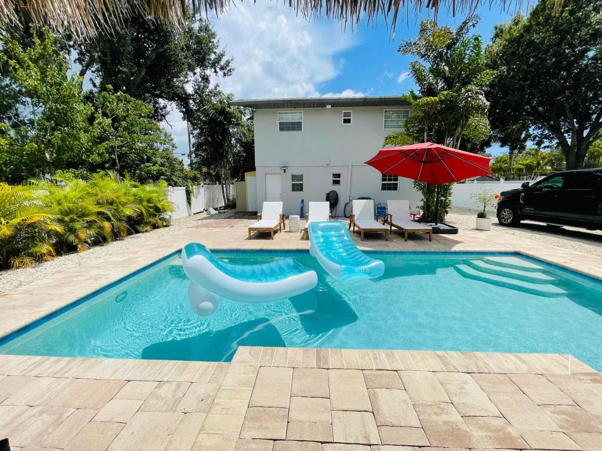 Paradise Heated Pool Near Img & Siesta Key Sarasota